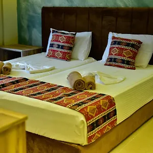 Hotel Te Bujtina Hotel- Cozy With Traditional Breakfast Near