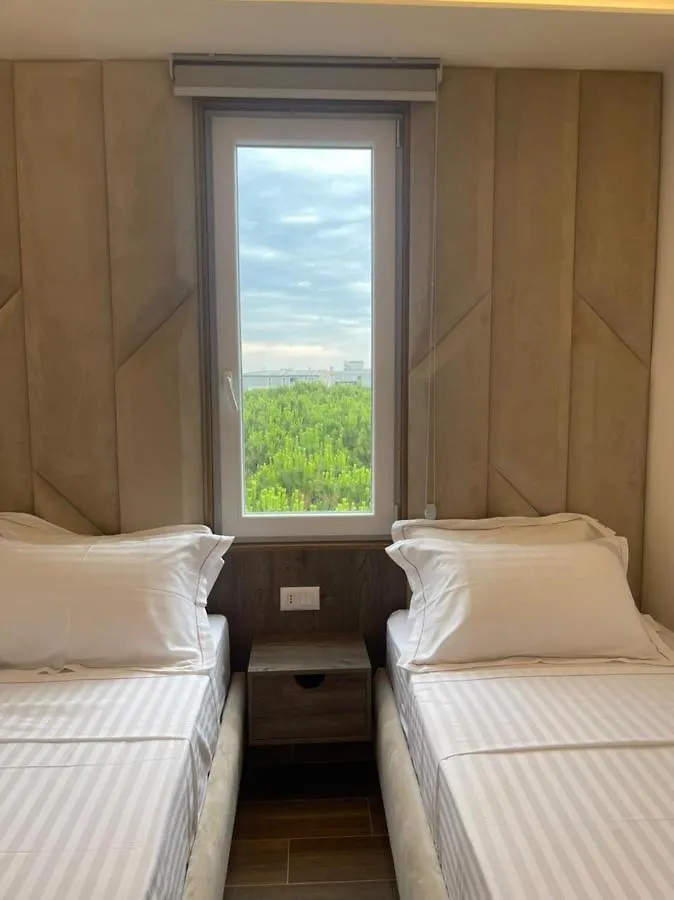 Hotel Rean Golem